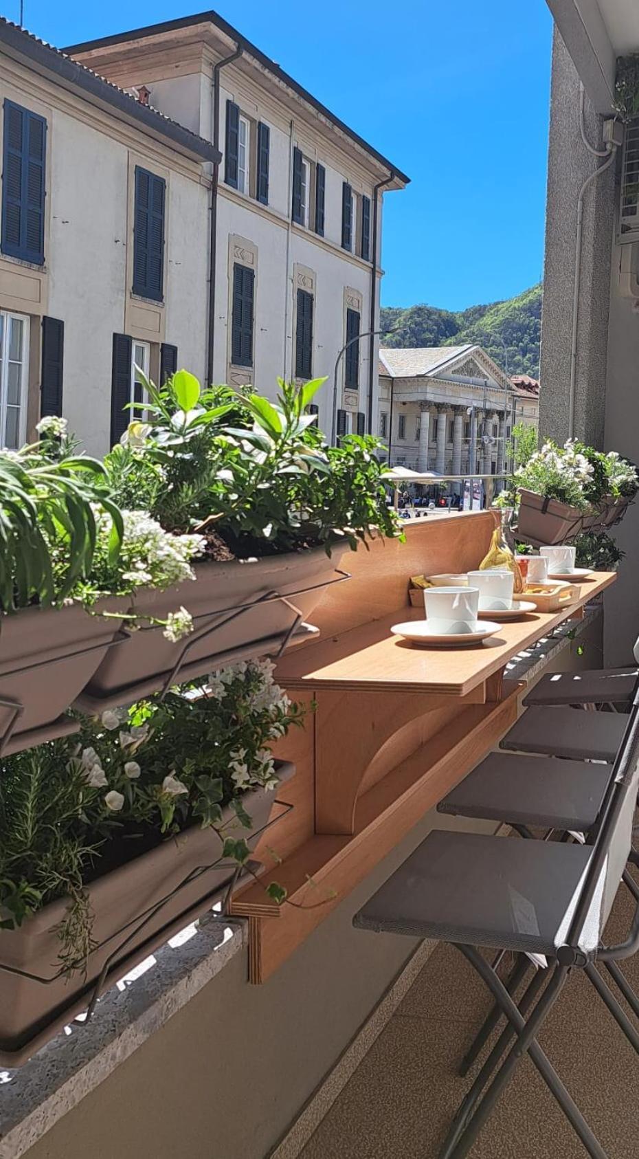 The Window On The Theatre And The Cathedral - Luxury Apartment Como Eksteriør bilde