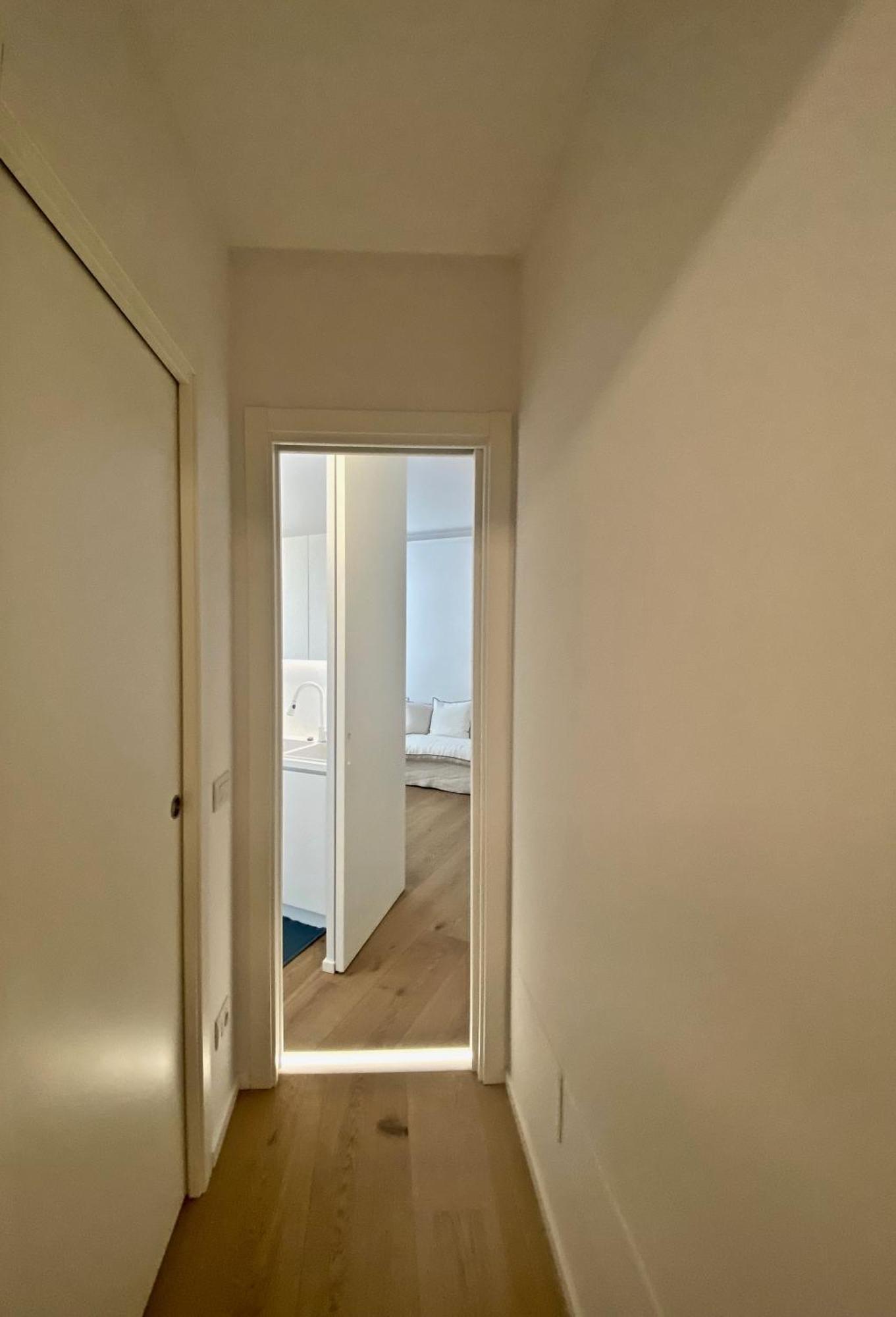 The Window On The Theatre And The Cathedral - Luxury Apartment Como Eksteriør bilde